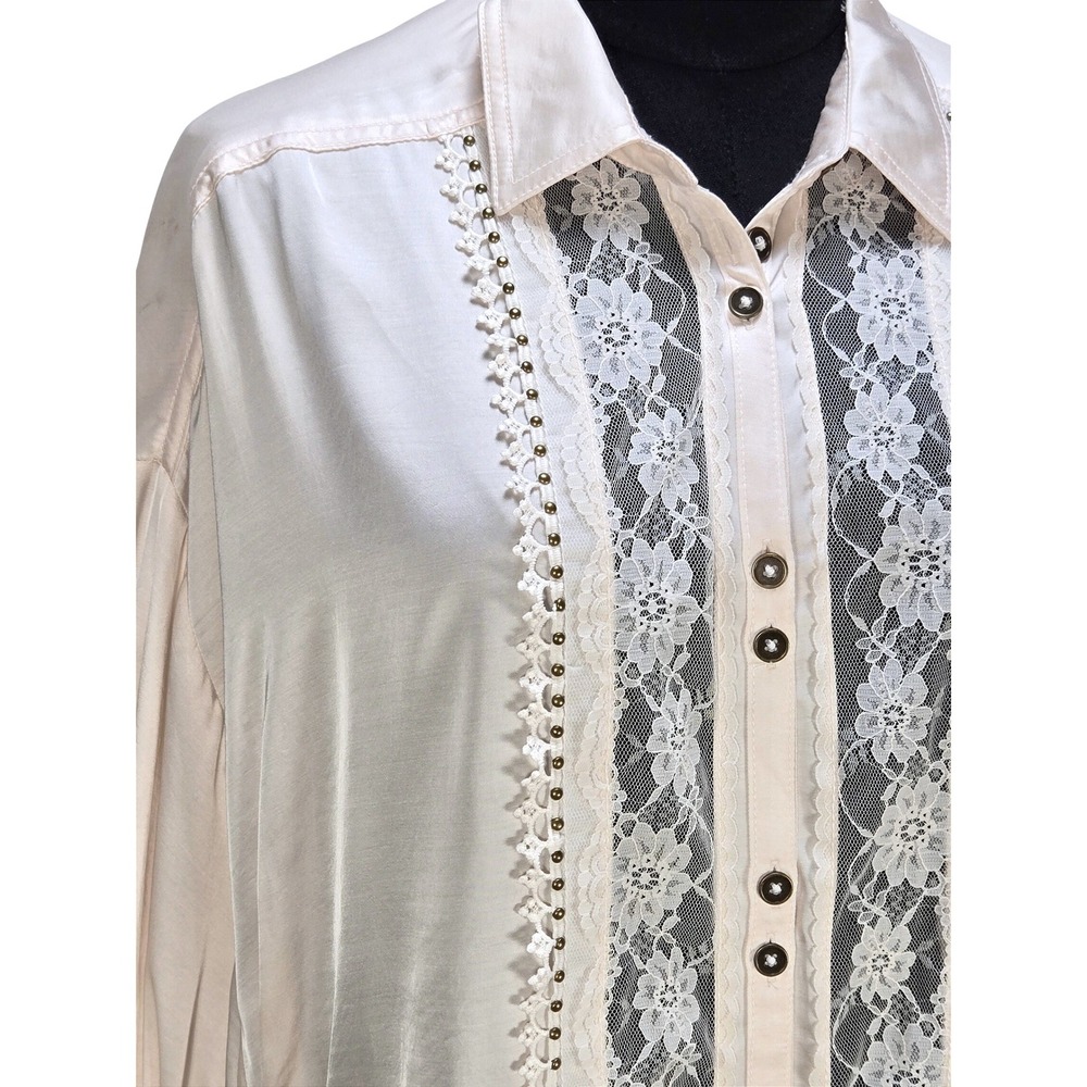 Women's Pilcro Medium Lace Trim Studded Button Down Blouse Dolman Boho Chic - Picture 2 of 4